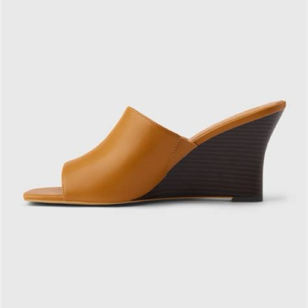‼️LAST CHANCE‼️ GAP Vegan Leather Wedge Heels
